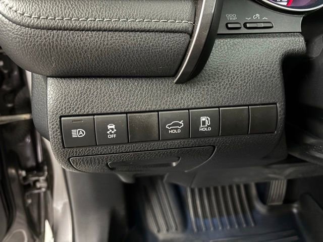 Used 2020 Toyota Camry XSE image 25