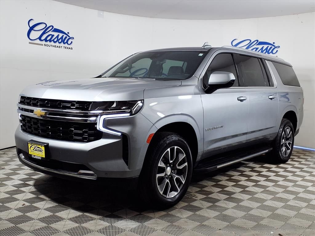 Used 2023 Chevrolet Suburban LS image 5