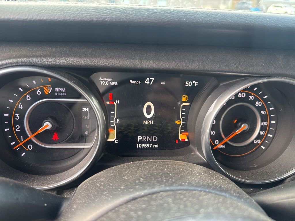 Used 2018 Jeep Wrangler Unlimited Sahara AWD/4WD image 40