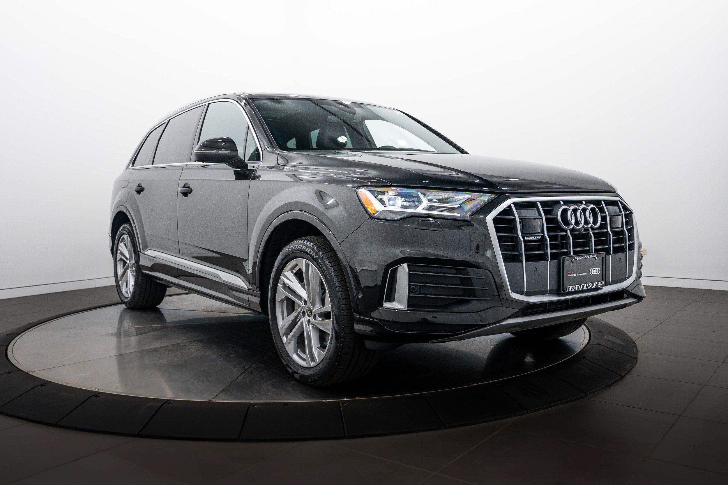 Certified 2023 Audi Q7 2.0T Premium w/ Convenience Package AWD/4WD image 2