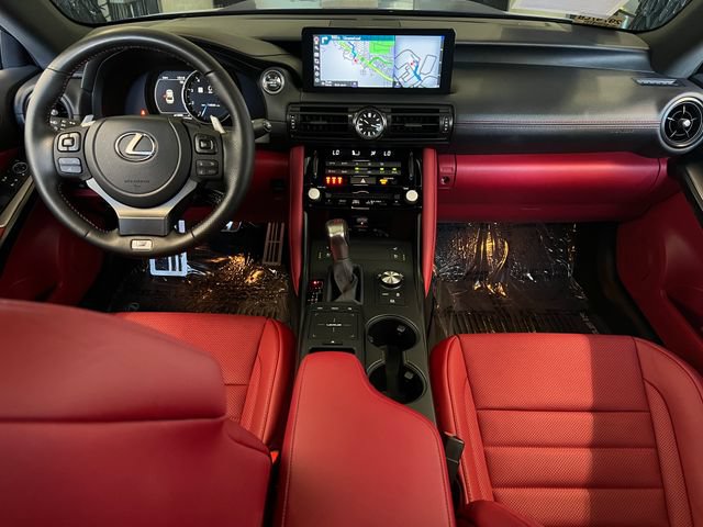 Used 2025 Lexus IS 500 RWD image 40