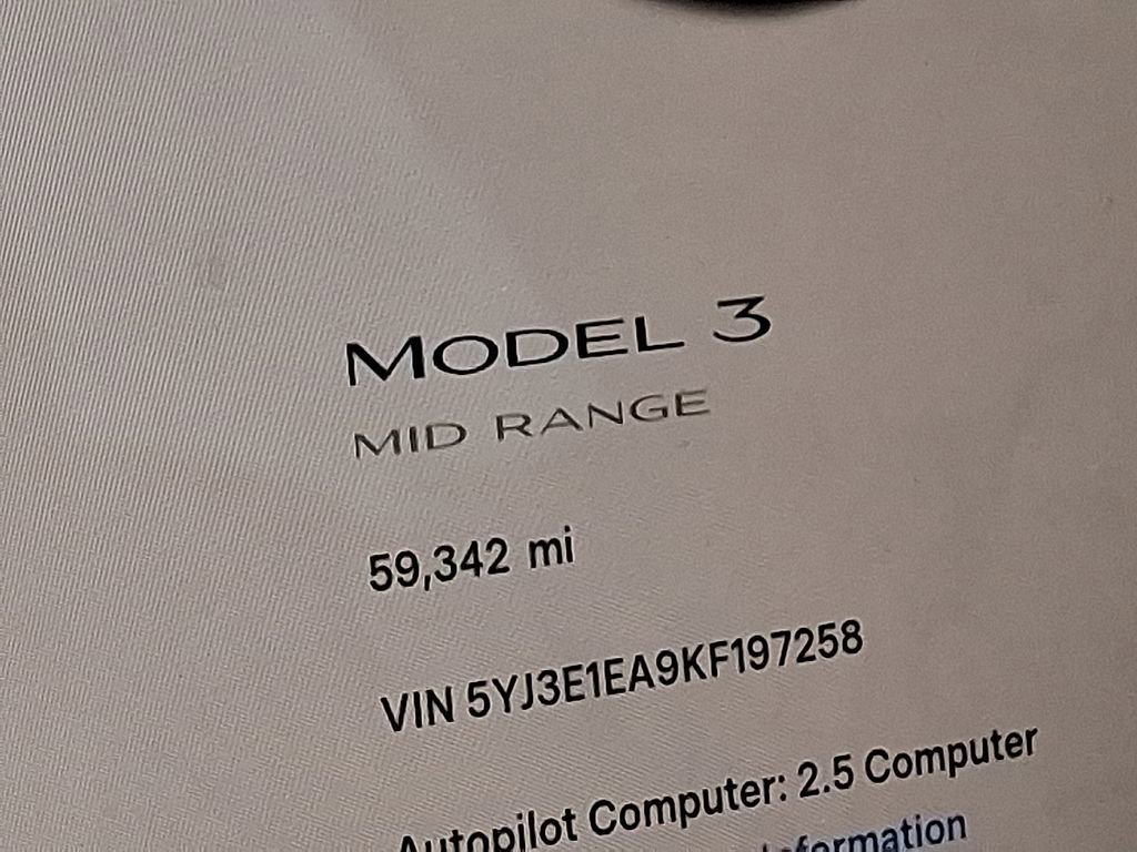 Used 2019 Tesla Model 3 Standard Range image 23