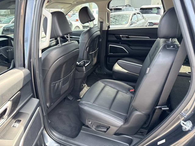 Used 2023 Kia Telluride S image 16