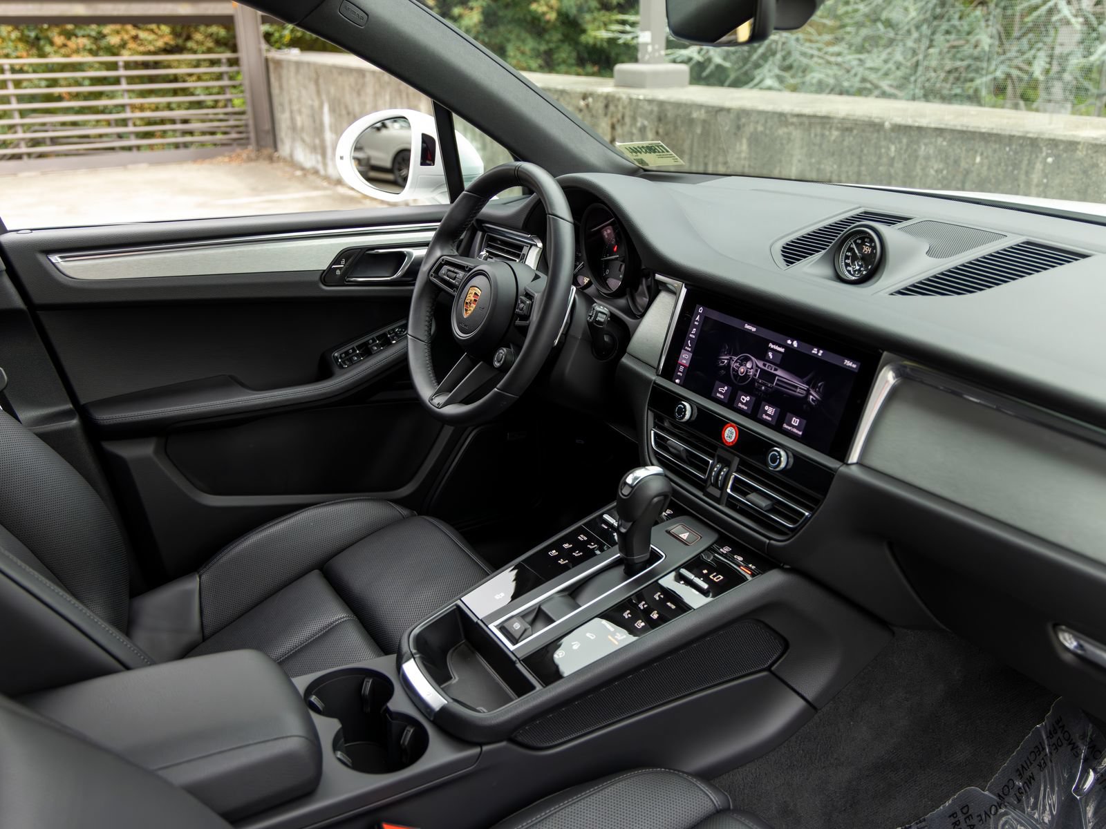 Certified 2026 Porsche Macan AWD/4WD image 56