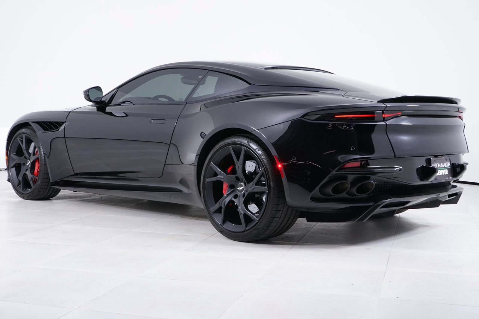 Used 2019 Aston Martin DBS Superleggera RWD image 17