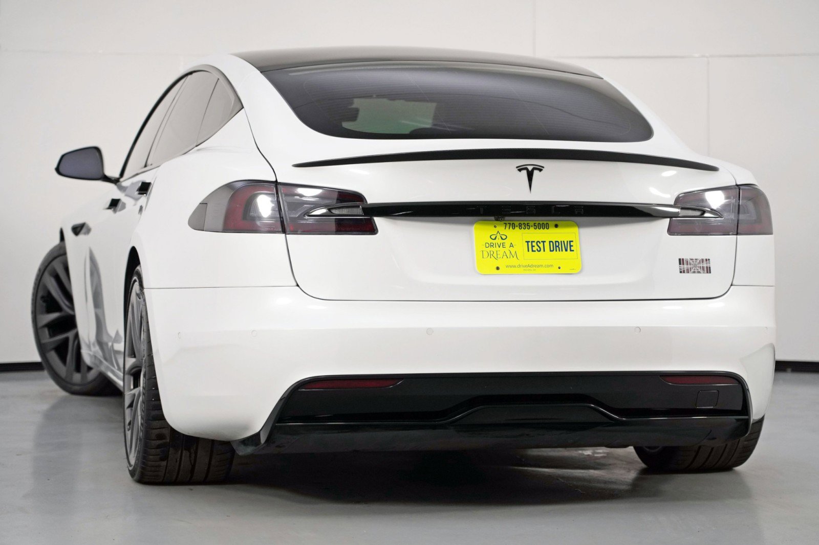 Used 2021 Tesla Model S Plaid image 6
