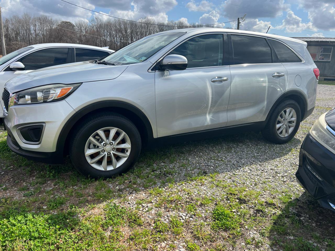 Used 2017 Kia Sorento L image 10