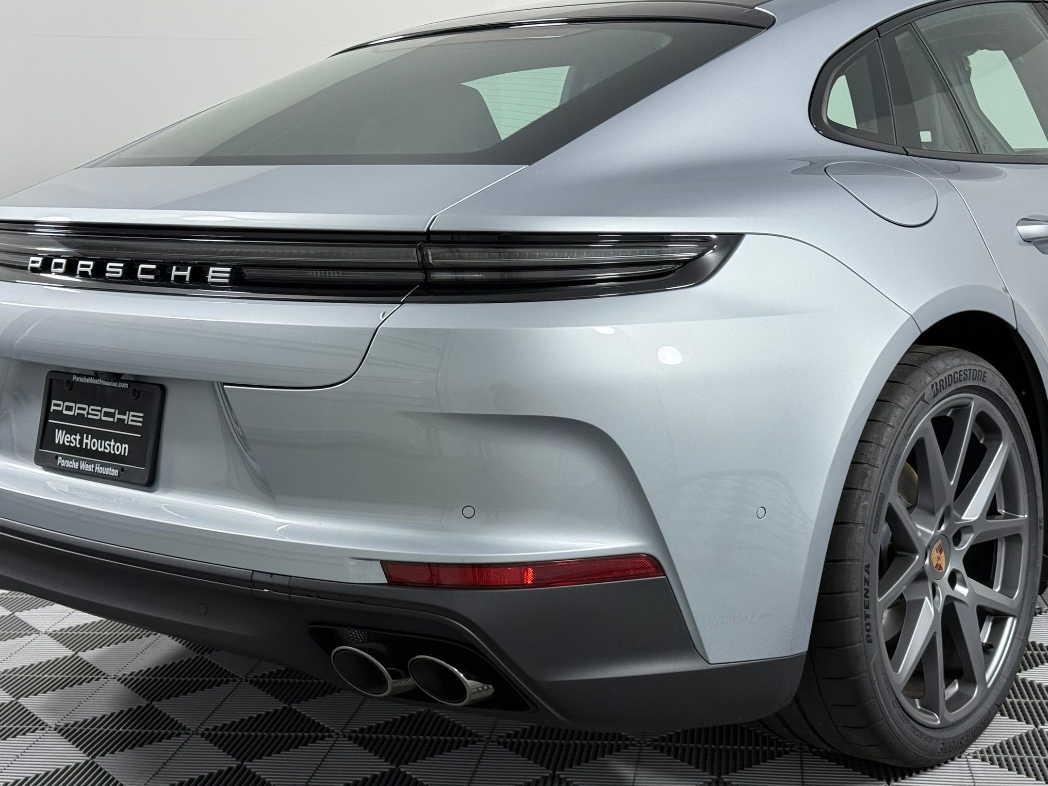 New 2026 Porsche Panamera 4 AWD/4WD image 11