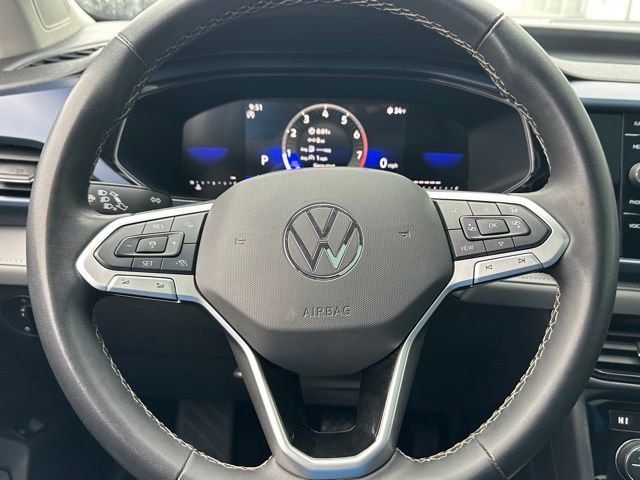 Certified 2024 Volkswagen Taos SE image 41