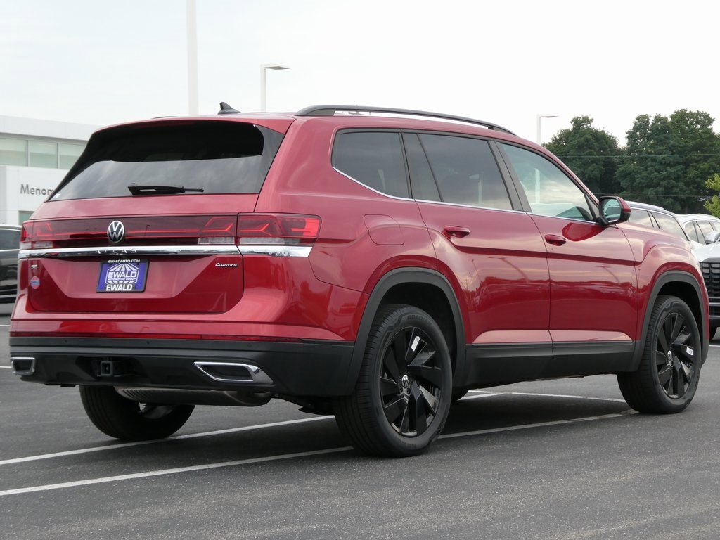 New 2025 Volkswagen Atlas SE image 3
