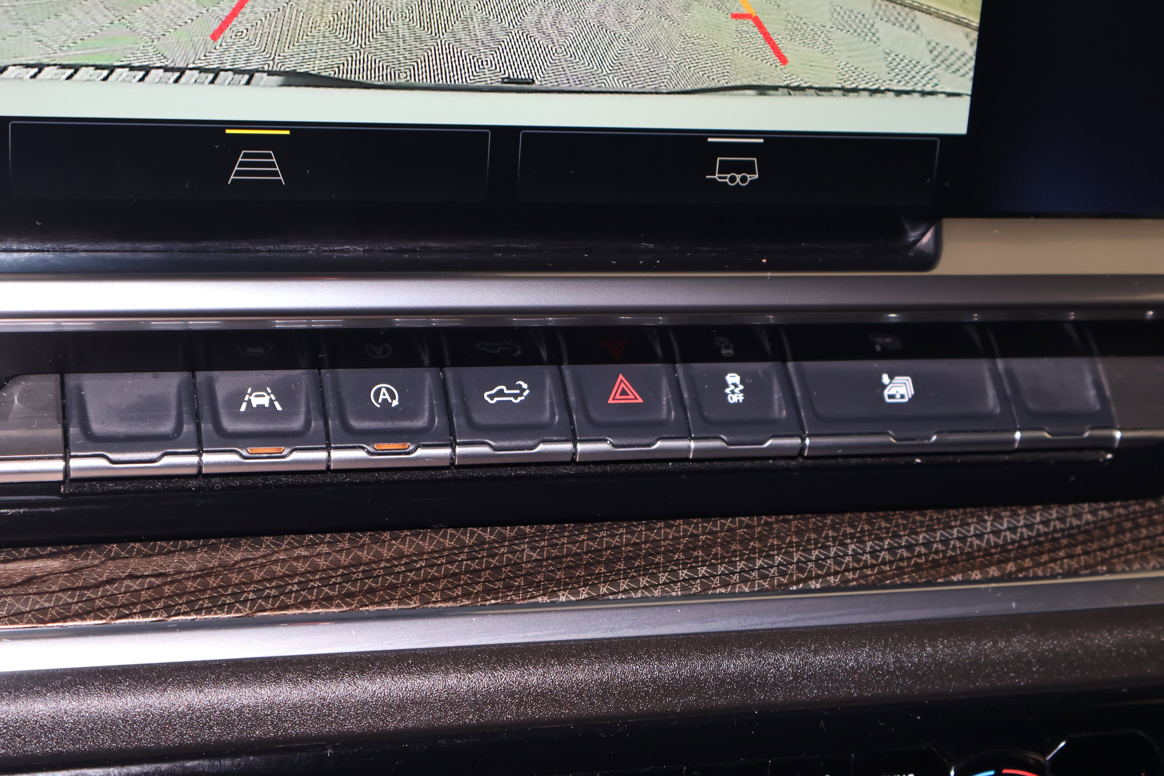 Used 2025 Chevrolet Silverado 1500 LT image 29