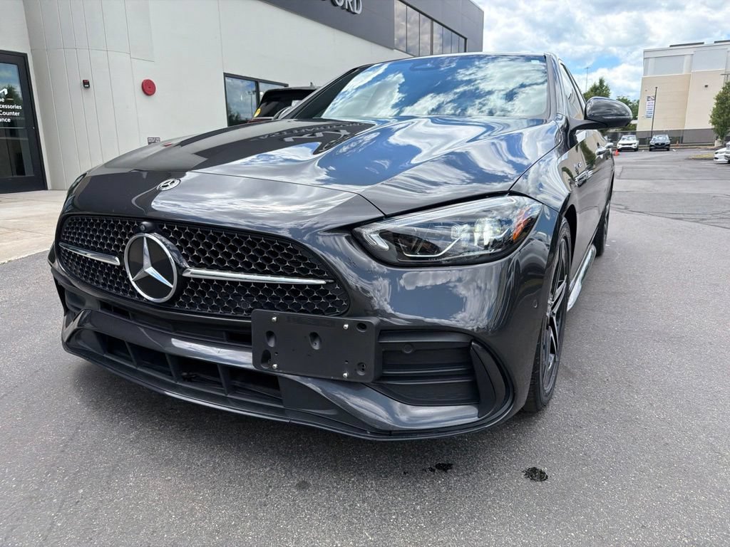 Used 2022 Mercedes-Benz C 300 4MATIC Sedan image 3