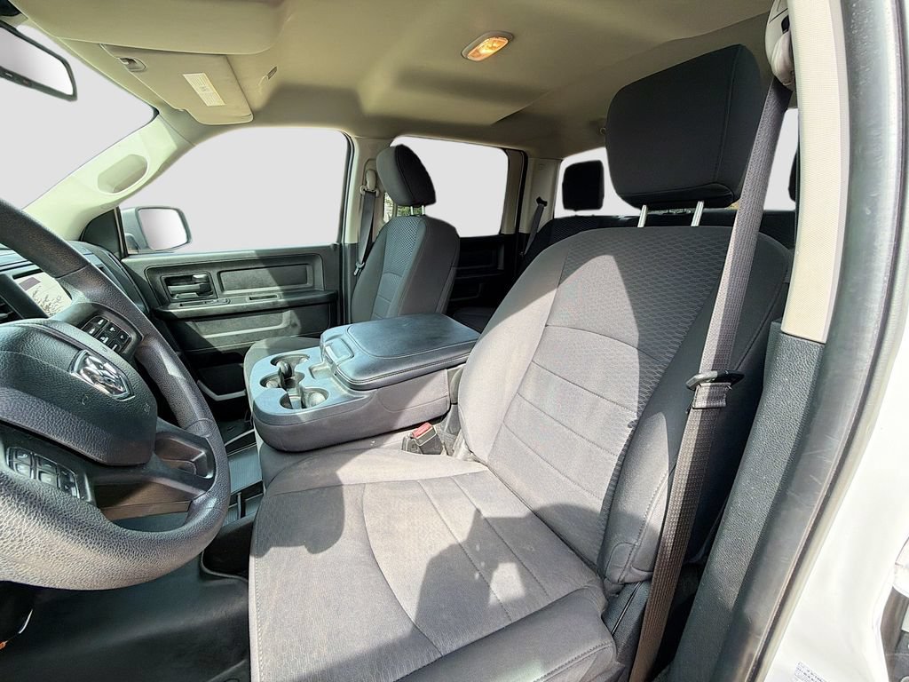 Used 2019 RAM 1500 Express w/ Wheel & Sound Group AWD/4WD image 19
