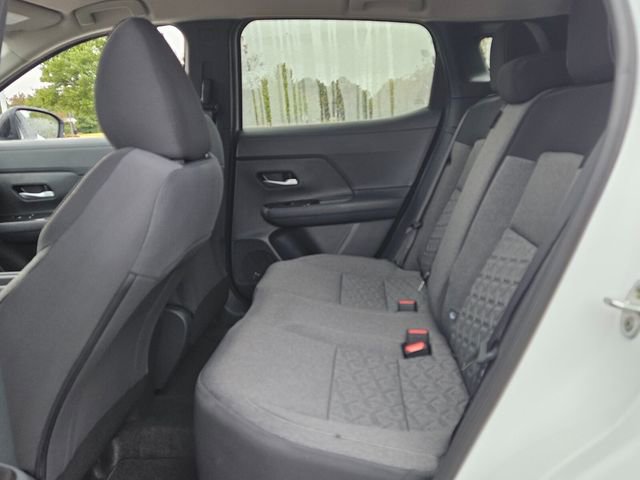 New 2026 Nissan Kicks SV image 6