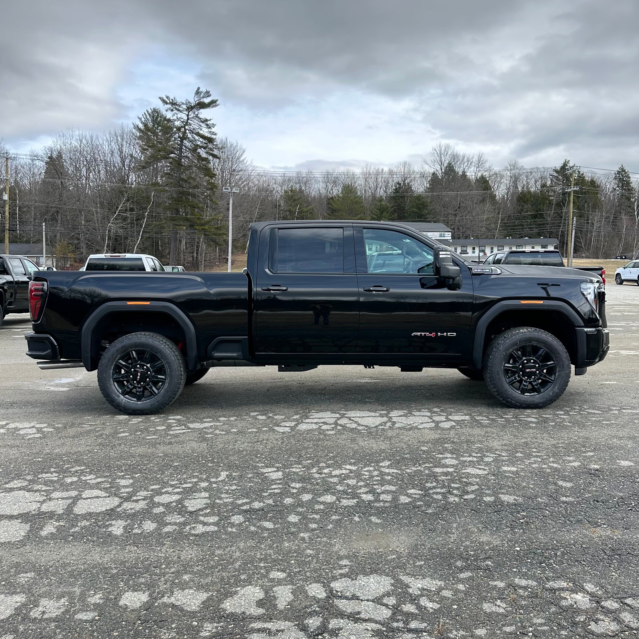 New 2026 GMC Sierra 2500 AT4 AWD/4WD image 2