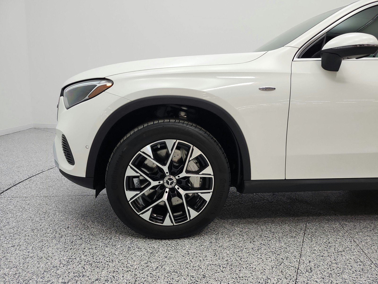 Used 2025 Mercedes-Benz GLC 350e 4MATIC image 21