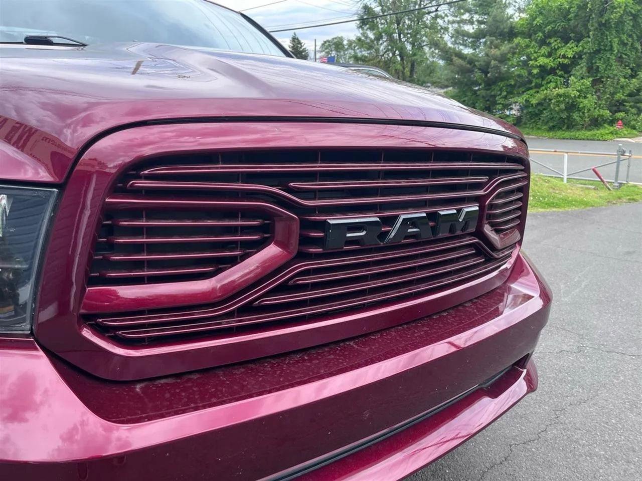 Used 2017 RAM 1500 Express w/ Express Value Package AWD/4WD image 9