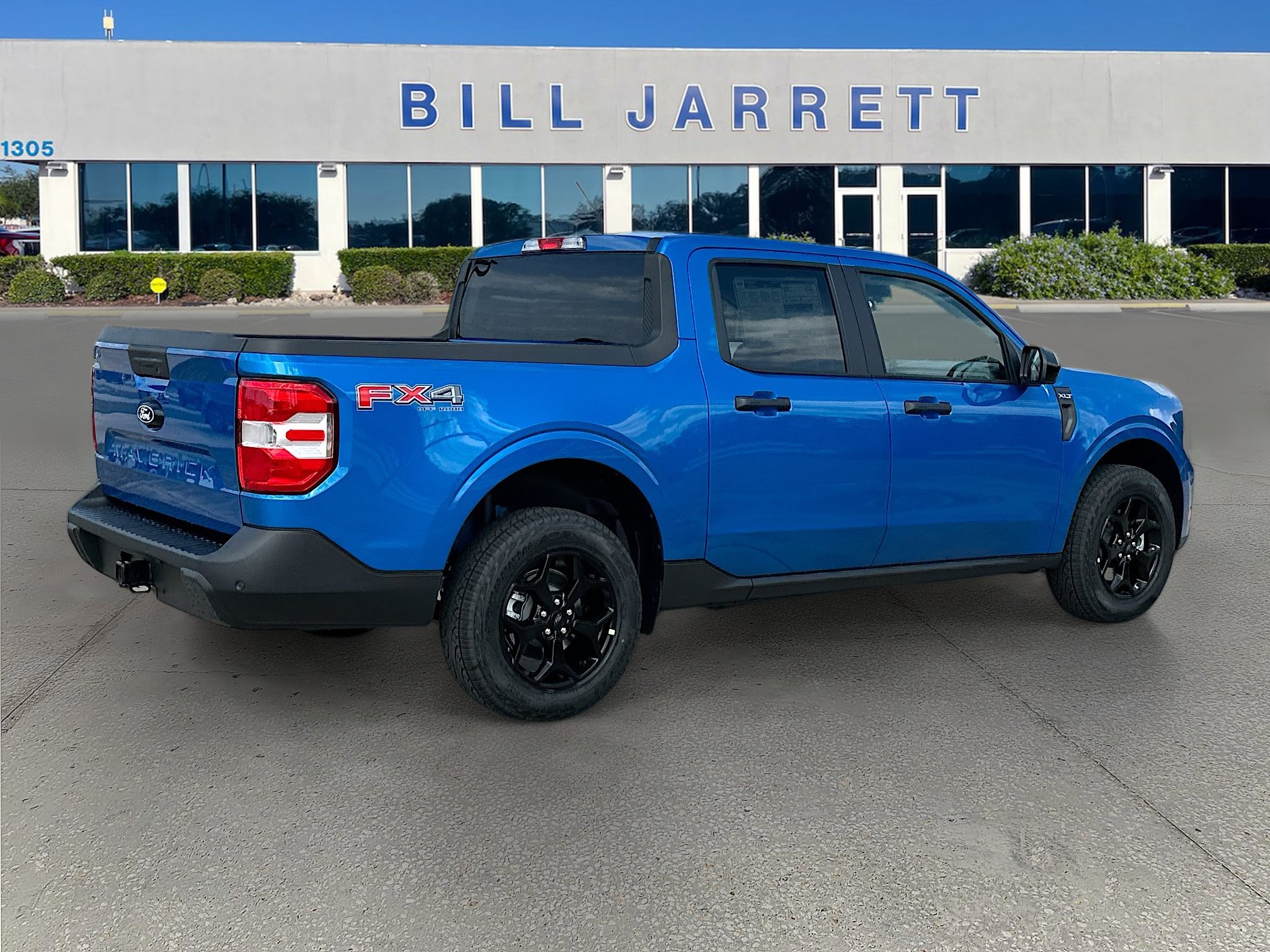 Certified 2025 Ford Maverick XLT w/ XLT Luxury Package AWD/4WD image 4