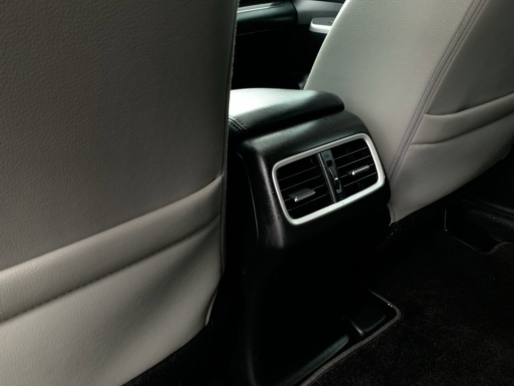 Used 2015 Honda CR-V EX-L image 26