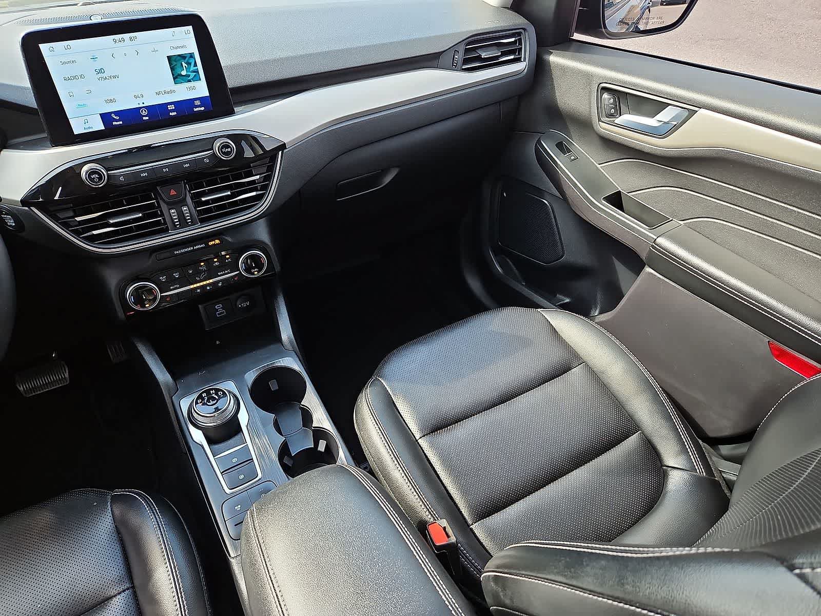 Used 2022 Ford Escape SEL w/ Technology Package FWD image 12