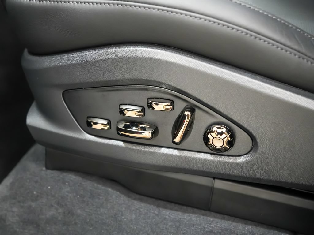 New 2026 Porsche Cayenne Turbo Electric AWD/4WD image 28