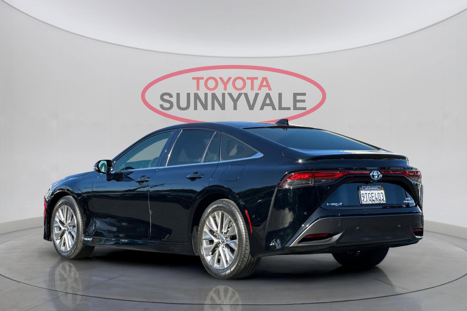 Used 2022 Toyota Mirai XLE image 7