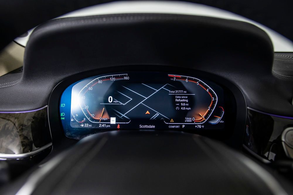 Used 2022 BMW 740i xDrive w/ Premium Package image 27