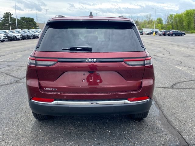 Used 2023 Jeep Grand Cherokee Limited AWD/4WD image 4