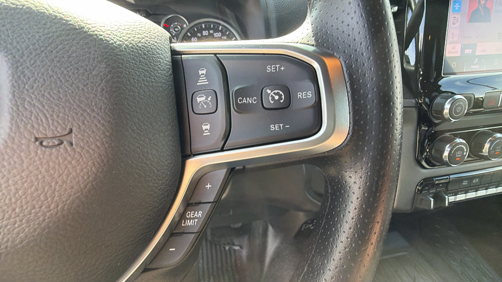 New 2026 RAM 5500 Tradesman w/ Chrome Appearance Group AWD/4WD image 25
