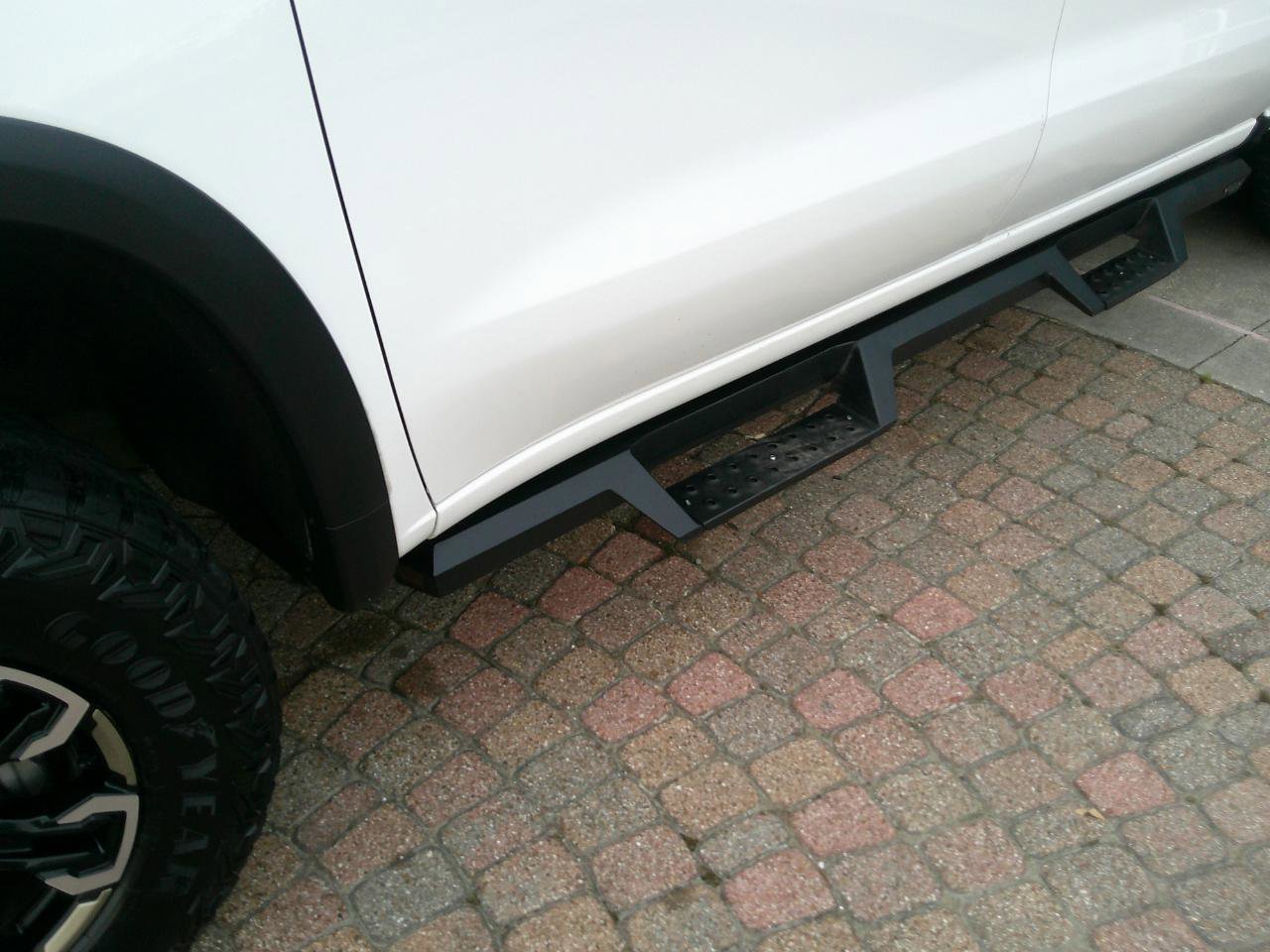 Used 2022 Chevrolet Silverado 1500 ZR2 w/ Technology Package image 8