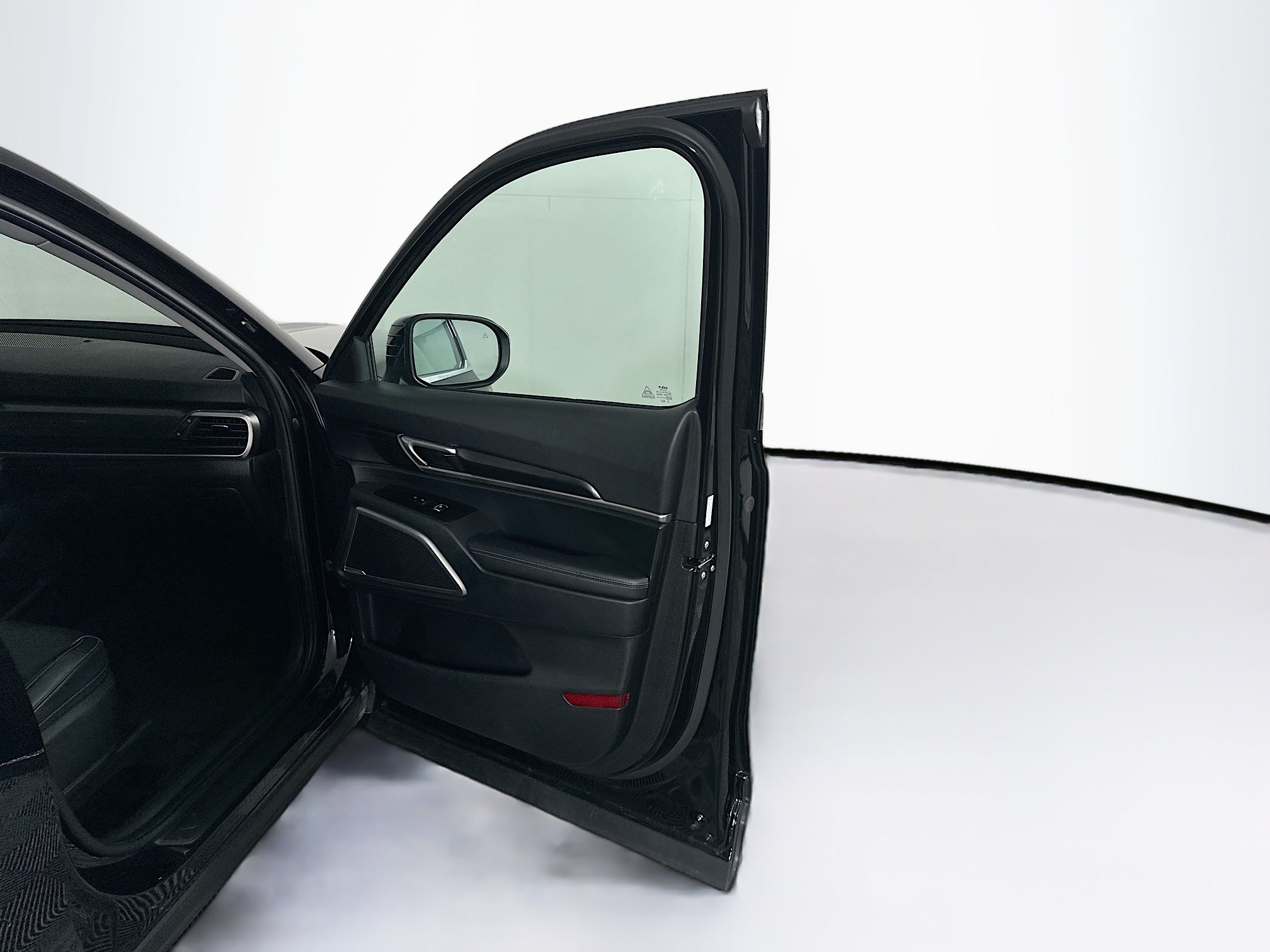 Used 2025 Kia Telluride S FWD image 33