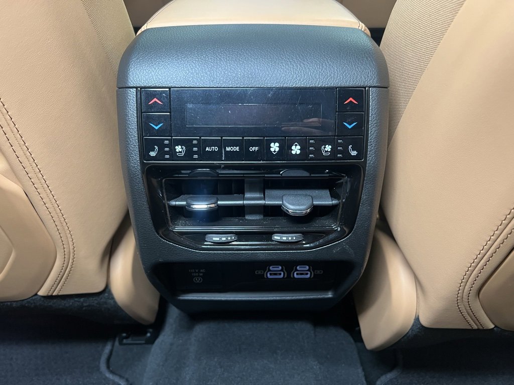 Used 2024 Jeep Grand Cherokee L Summit image 26