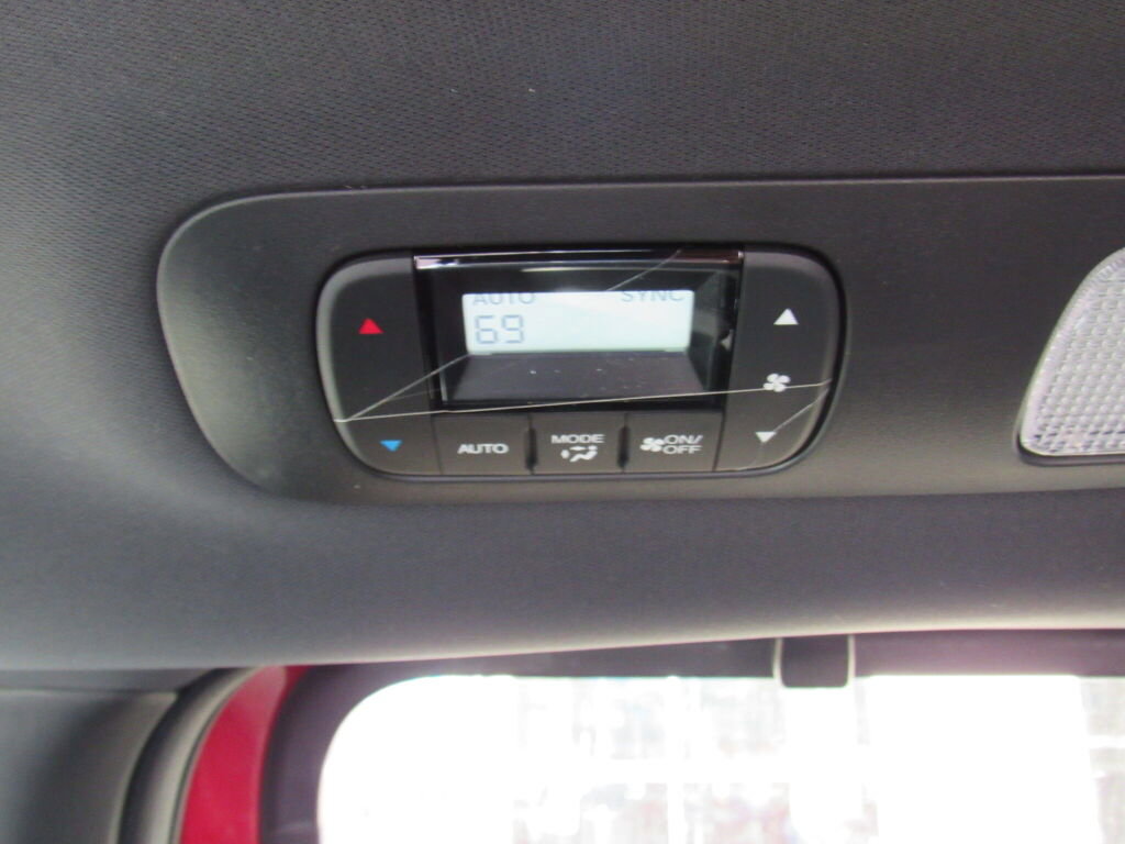 Used 2024 Honda Odyssey Sport image 11