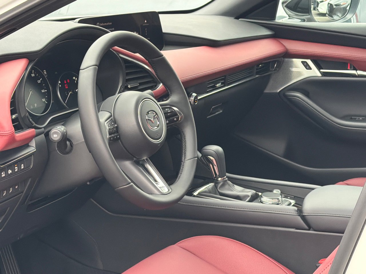 New 2026 MAZDA MAZDA3 Hatchback w/Premium Plus Pkg image 14