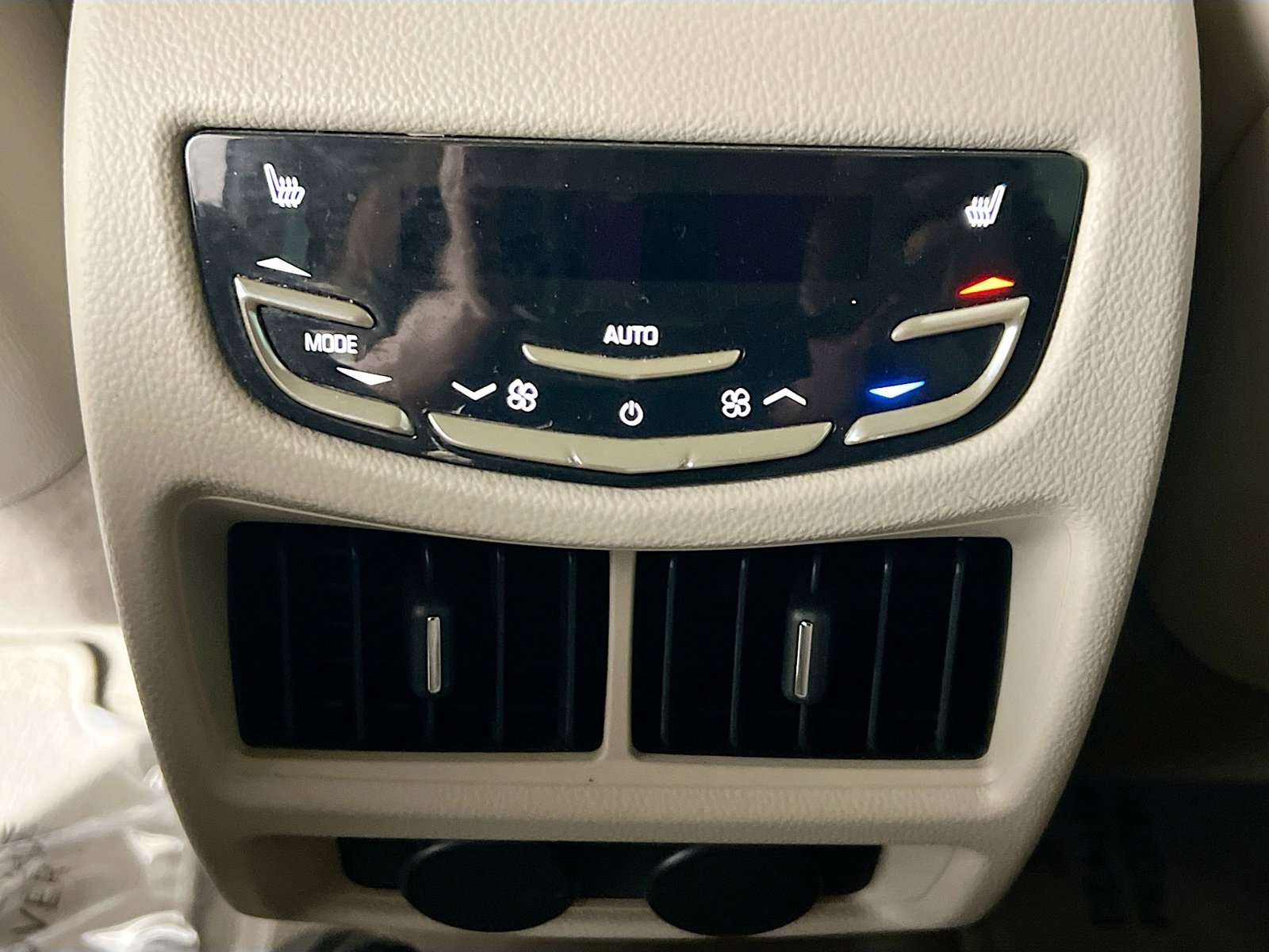 Used 2015 Cadillac SRX Premium image 19