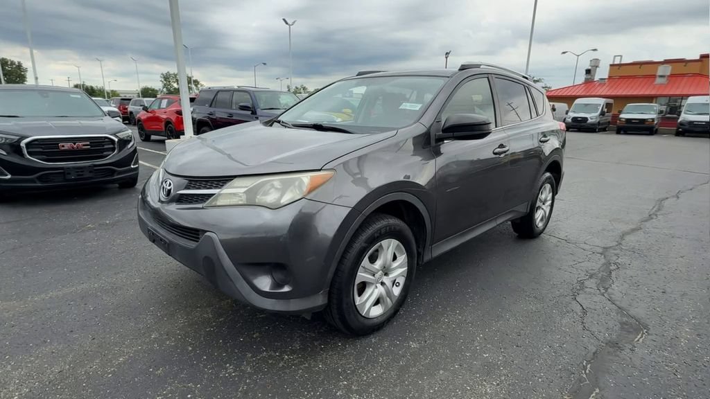 Used 2013 Toyota RAV4 LE FWD image 4