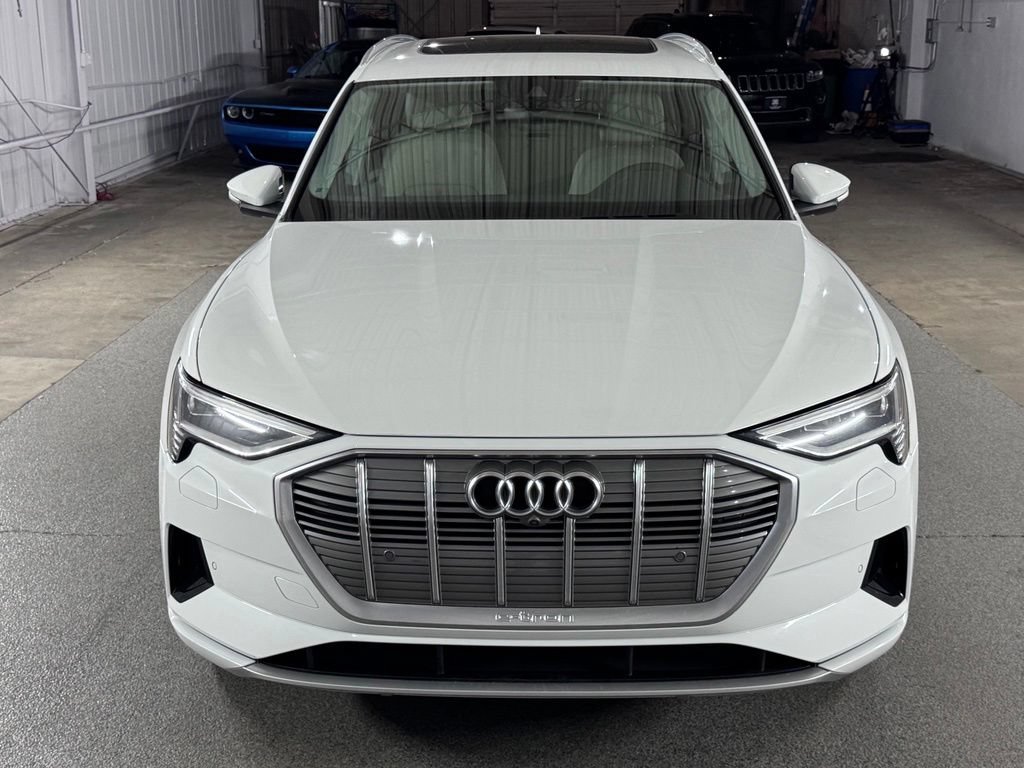 Used 2019 Audi e-tron Premium Plus w/ Cold Weather Package AWD/4WD image 2