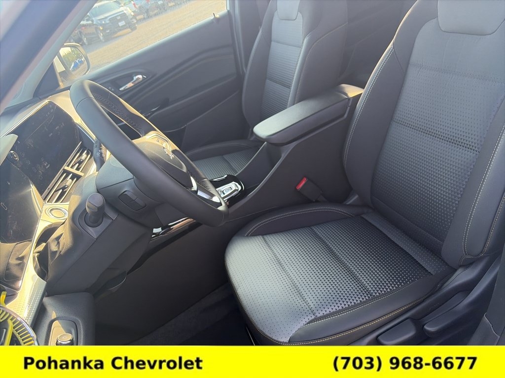 New 2026 Chevrolet Trax LT w/ Driver Confidence Package FWD image 22