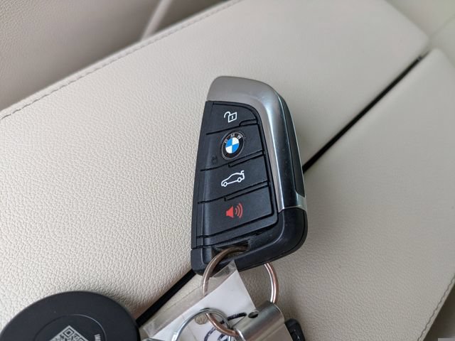 Used 2021 BMW 530e RWD image 29