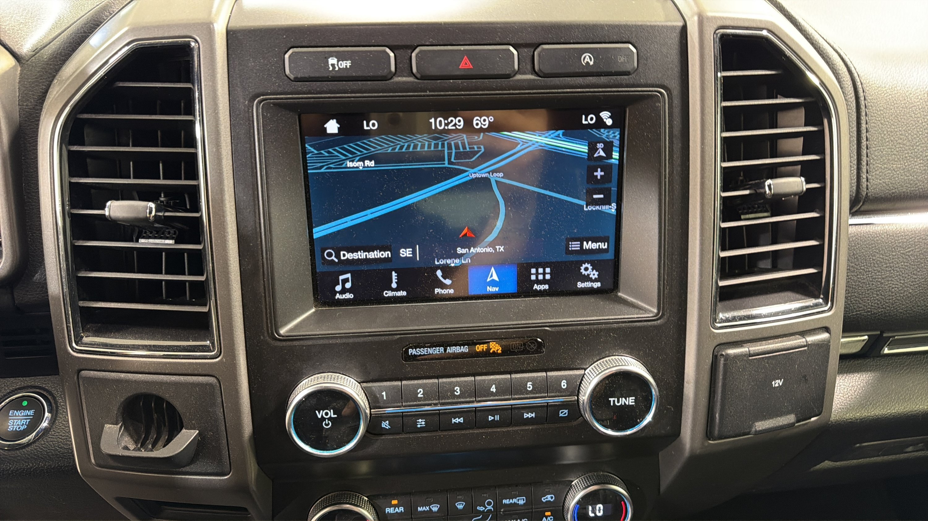 Used 2019 Ford Expedition Max XLT w/ Equipment Group 202A RWD image 17