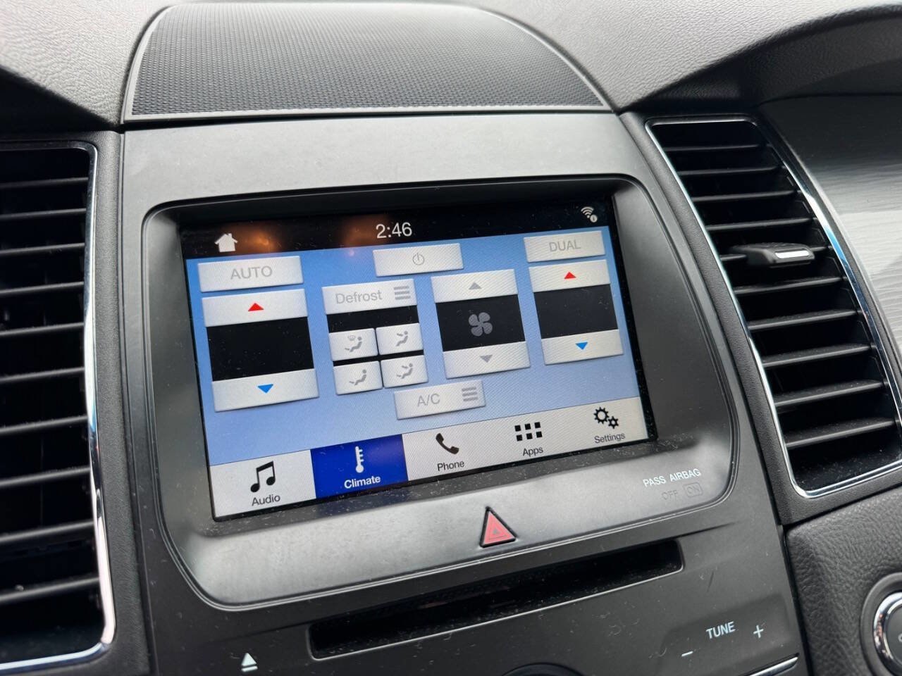 Used 2017 Ford Taurus SEL w/ Equipment Group 201A image 13