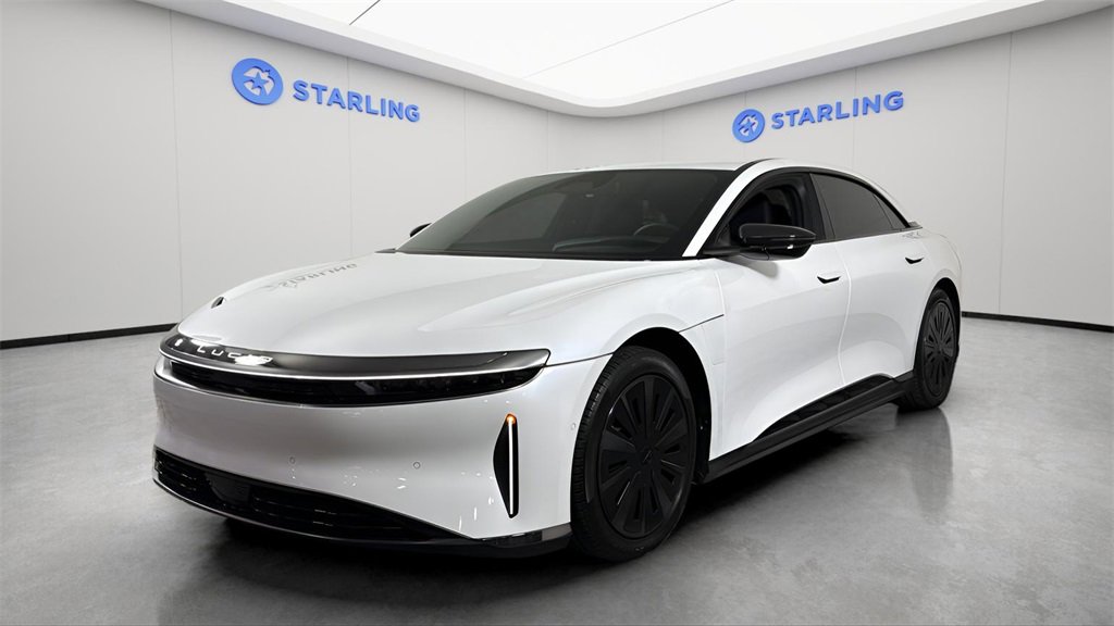 Used 2024 Lucid Air Pure image 16