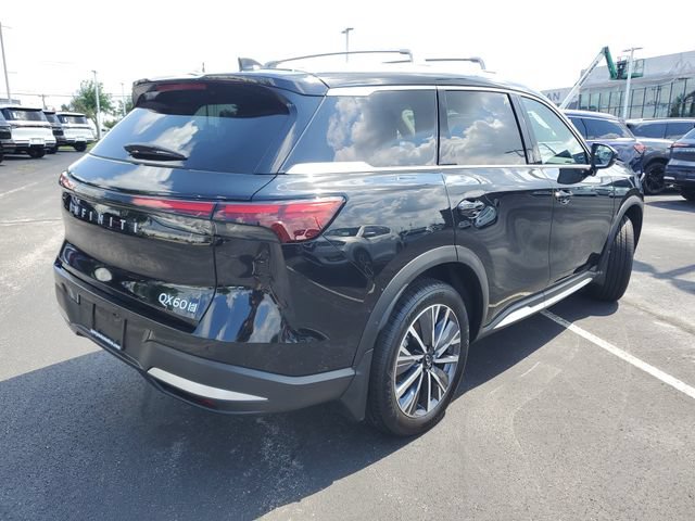 Certified 2026 INFINITI QX60 Luxe w/ Cargo Package AWD/4WD image 4