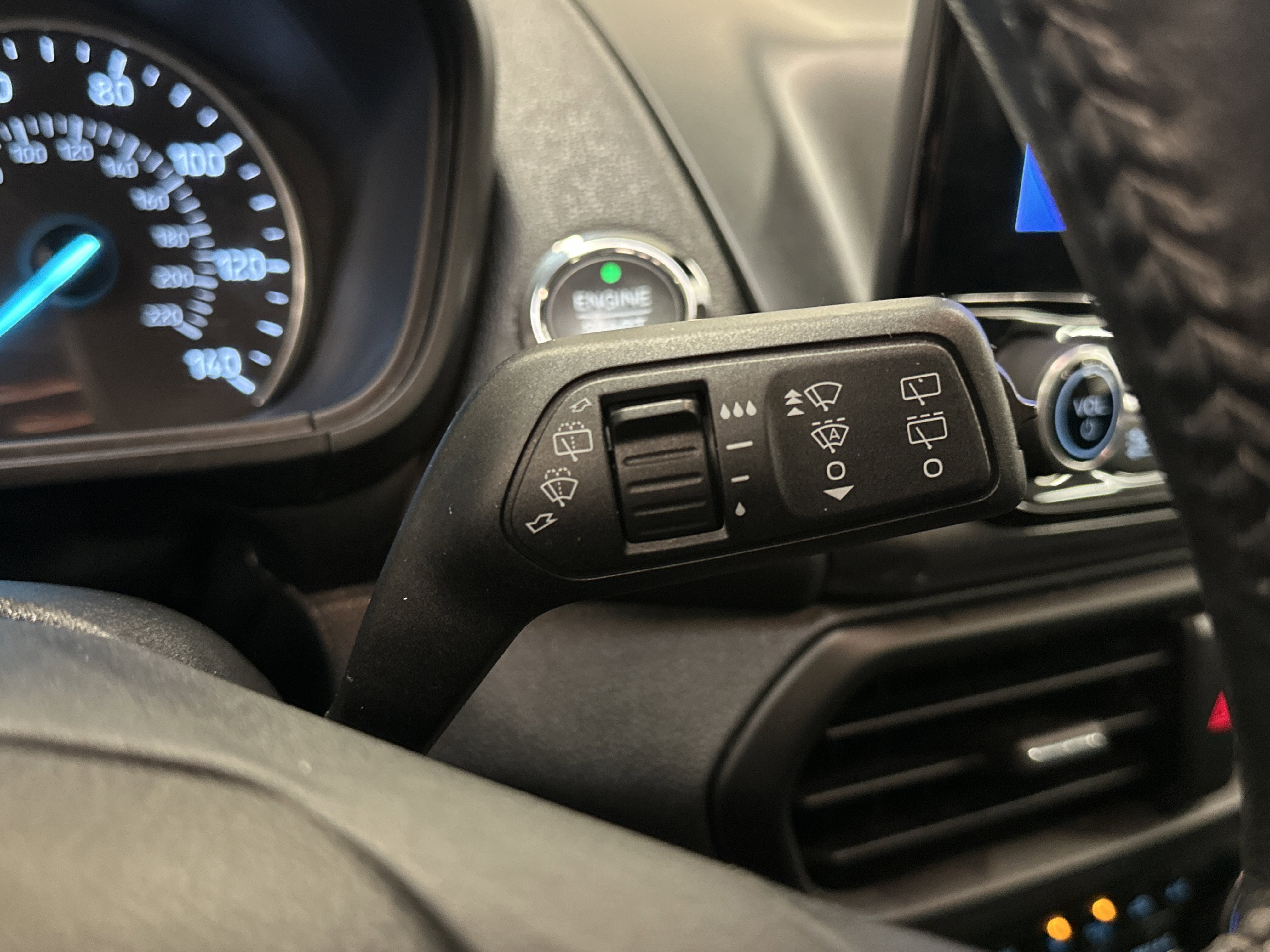 Used 2021 Ford EcoSport SES image 35