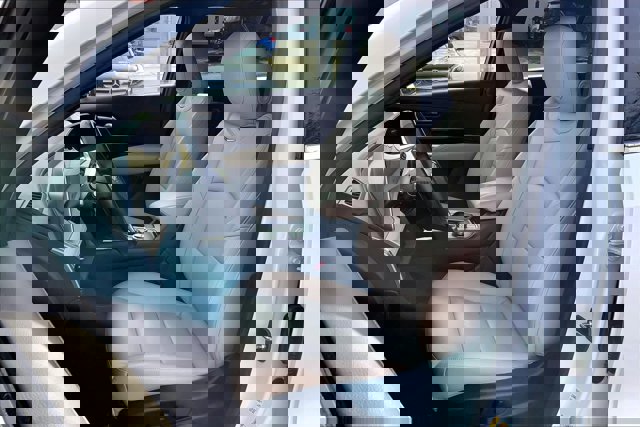 Used 2024 Cadillac XT4 Luxury w/ Trailering Package image 24