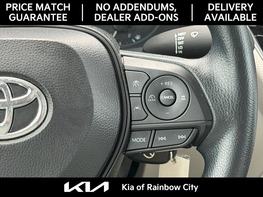 Used 2025 Toyota Corolla Cross L FWD image 25