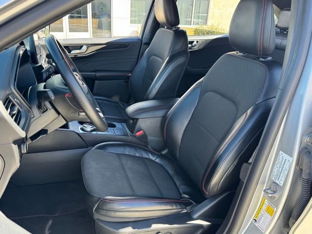 Used 2023 Ford Escape ST-Line AWD/4WD image 28
