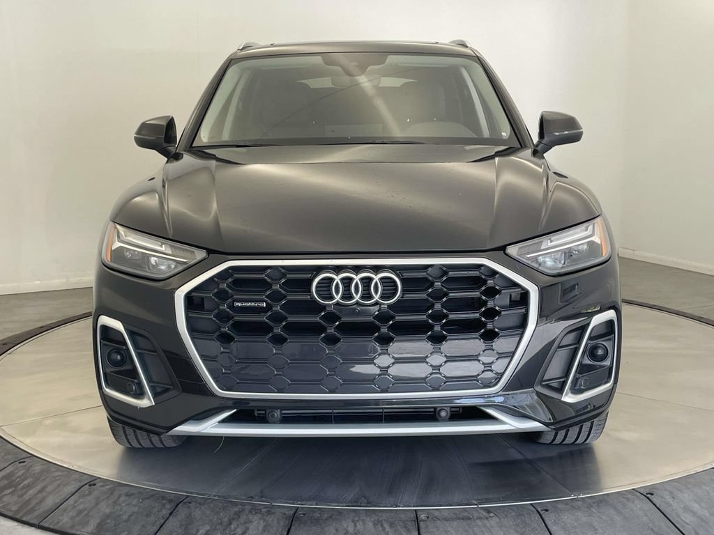 Certified 2025 Audi Q5 2.0T Premium Plus w/ Premium Plus Package AWD/4WD image 10