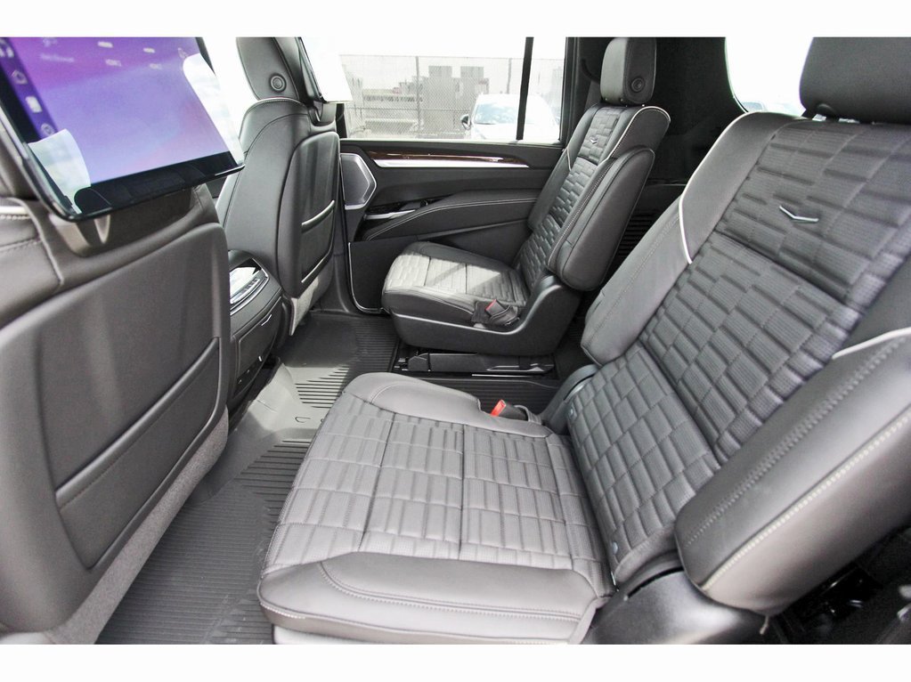 New 2026 Cadillac Escalade ESV Platinum Sport w/ LPO, ONYX Package AWD/4WD image 7