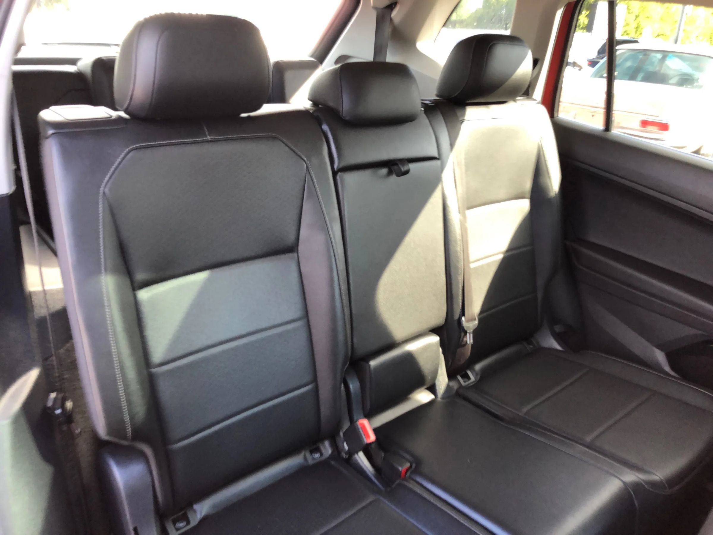 Used 2019 Volkswagen Tiguan SEL image 44